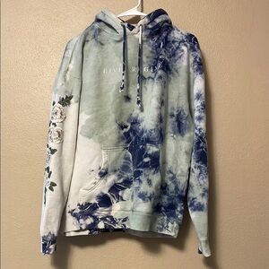 Civil regime white roses on marble blue tie dye hoodie M